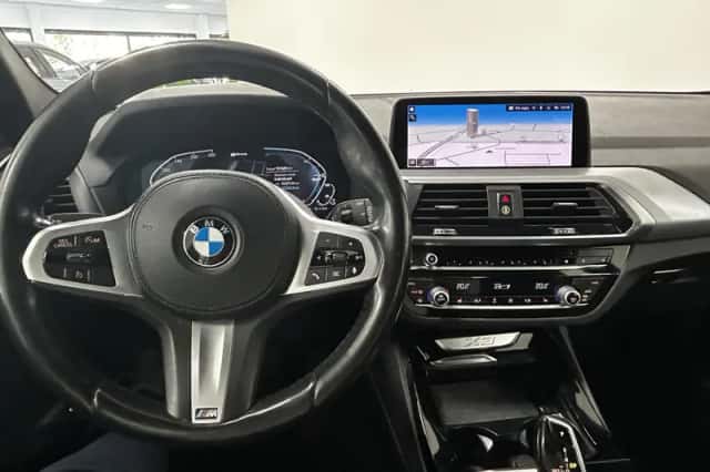 BMW X3 (2021) thumbnail 3