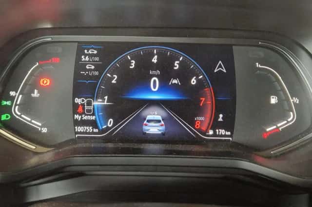 Renault Clio (2020) thumbnail 4