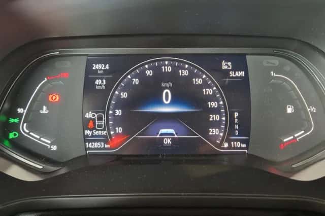Renault Captur (2021) thumbnail 4