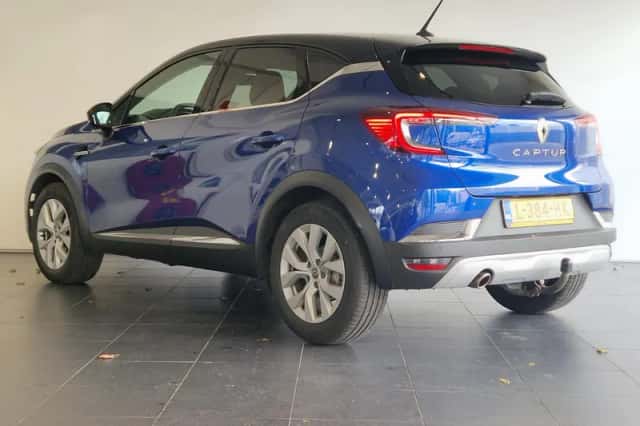 Renault Captur (2021) thumbnail 6