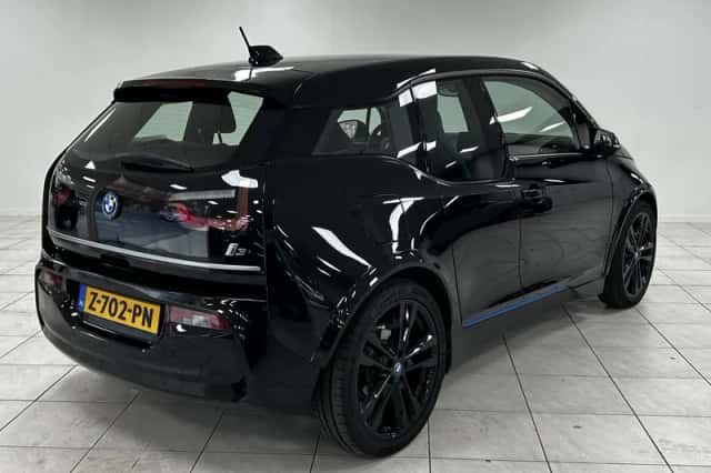 BMW i3 (2022) thumbnail 2