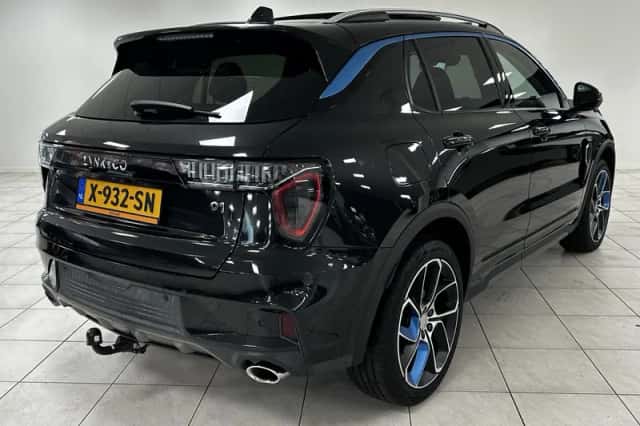 Lynk & Co 01 (2022) thumbnail 2