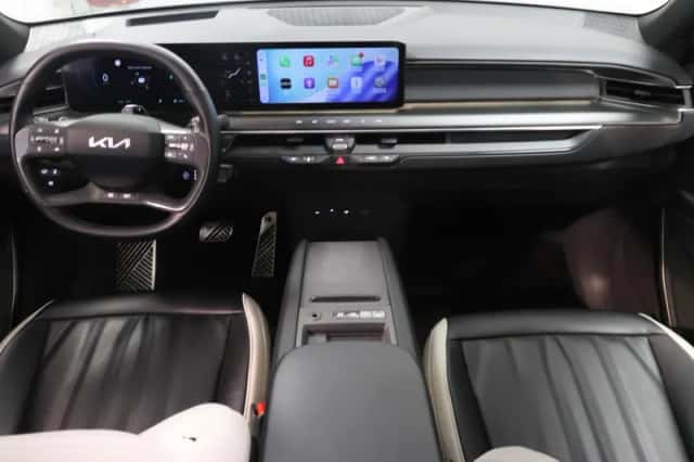 Kia EV9 (2024) thumbnail 3