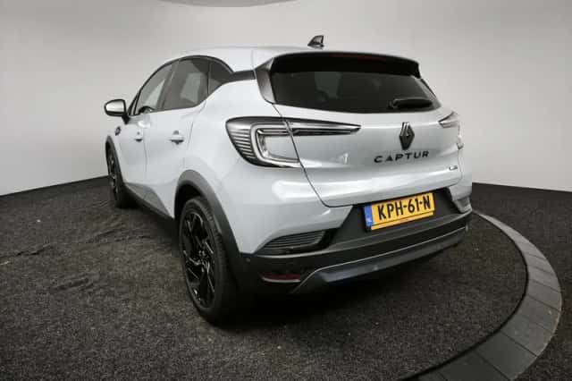 Renault Captur (2025) thumbnail 6