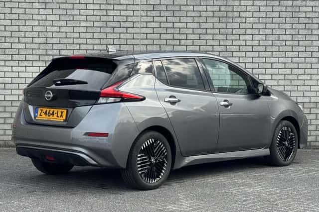 Nissan Leaf (2024) thumbnail 2