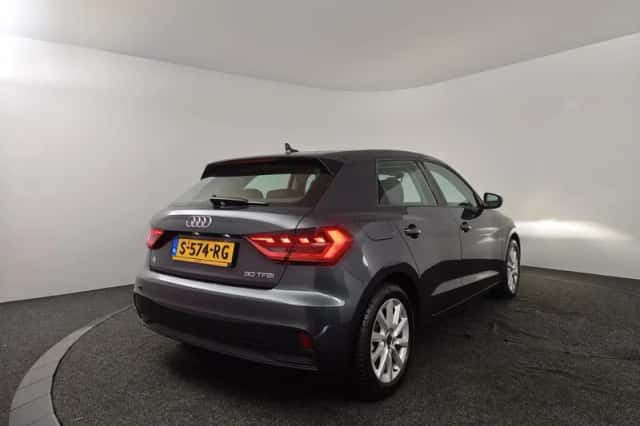 Audi A1 (2023) thumbnail 2