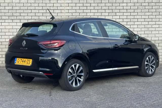 Renault Clio (2019) thumbnail 2