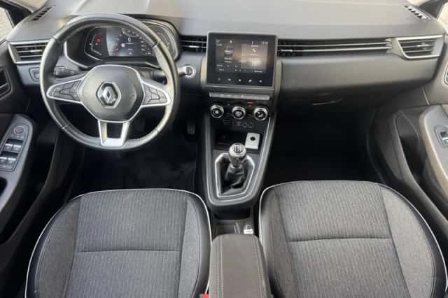 Renault Clio (2019) thumbnail 3