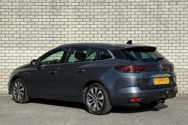 Renault Mégane (2023) thumbnail 6
