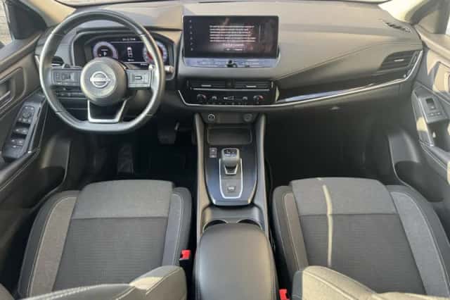 Nissan Qashqai (2023) thumbnail 3