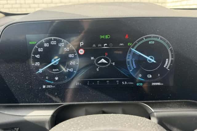 Kia Niro (2023) thumbnail 4