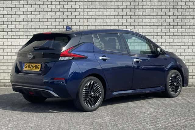 Nissan Leaf (2022) thumbnail 2