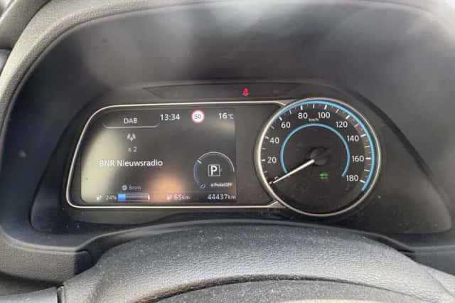 Nissan Leaf (2022) thumbnail 4