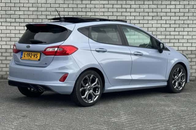 Ford Fiesta (2021) thumbnail 2