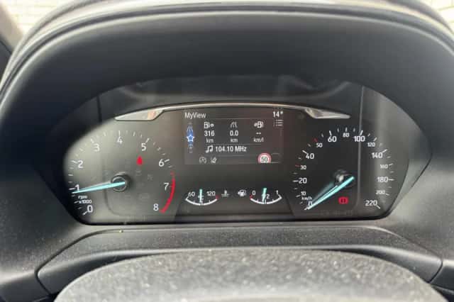 Ford Fiesta (2021) thumbnail 4