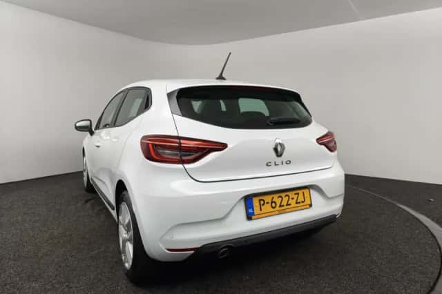 Renault Clio (2022) thumbnail 6