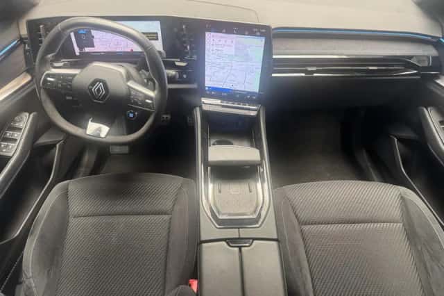 Renault Espace (2023) thumbnail 3