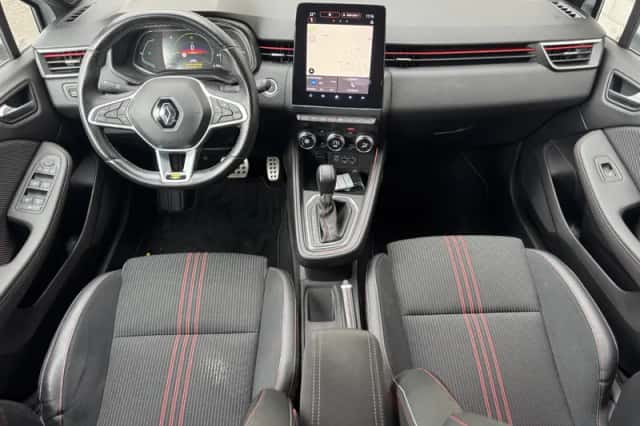 Renault Clio (2021) thumbnail 3