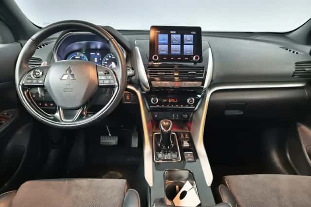 Mitsubishi Eclipse Cross (2023) thumbnail 3