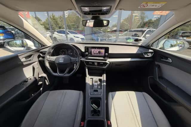 SEAT Leon (2021) thumbnail 3