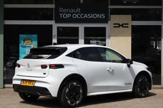 Renault Clio (2026) thumbnail 2