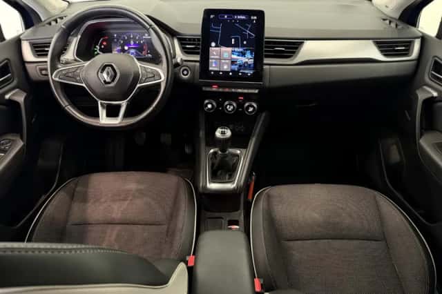Renault Captur (2020) thumbnail 3