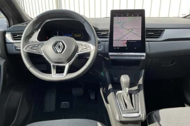 Renault Captur (2025) thumbnail 3