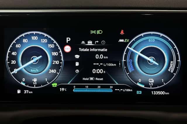 Hyundai Tucson (2021) thumbnail 4