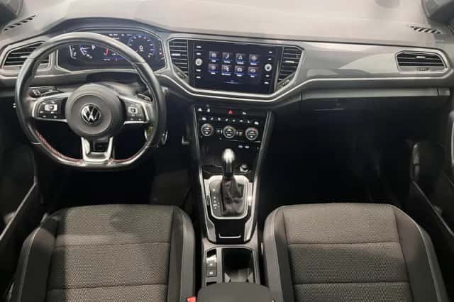 Volkswagen T-Roc (2021) thumbnail 3