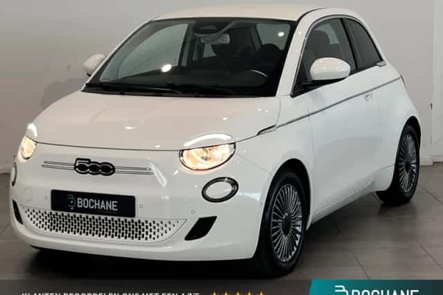 Fiat 500 (2023) thumbnail 1