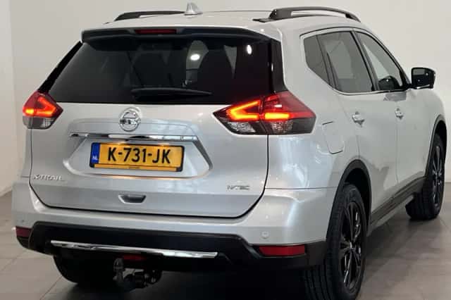 Nissan X-Trail (2021) thumbnail 2