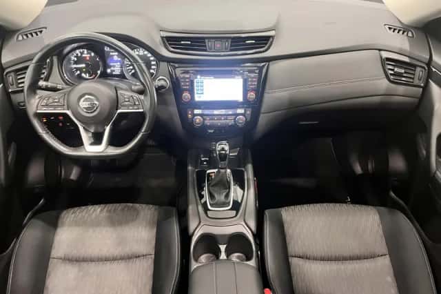 Nissan X-Trail (2021) thumbnail 3