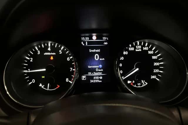 Nissan X-Trail (2021) thumbnail 4