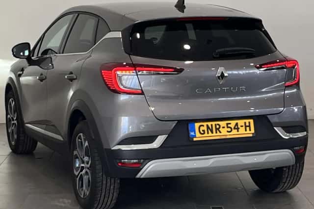 Renault Captur (2024) thumbnail 6