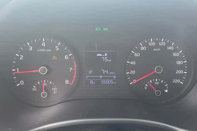 Kia Rio (2020) thumbnail 4