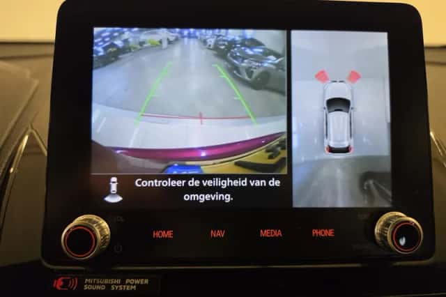 Mitsubishi Eclipse Cross (2023) thumbnail 3
