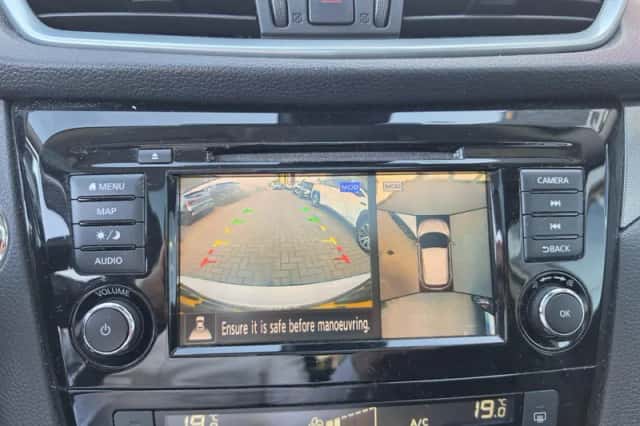 Nissan Qashqai (2020) thumbnail 3