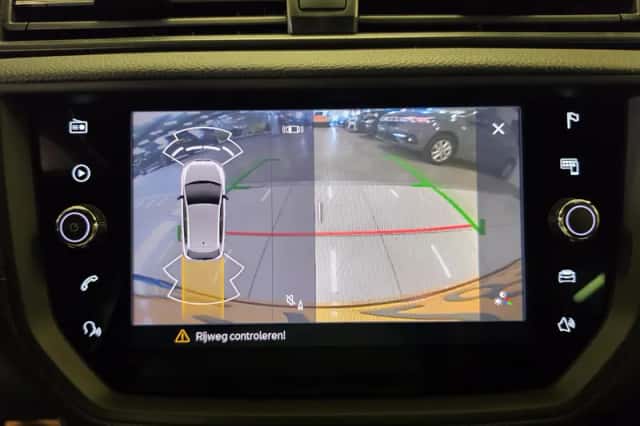 SEAT Ibiza (2021) thumbnail 4