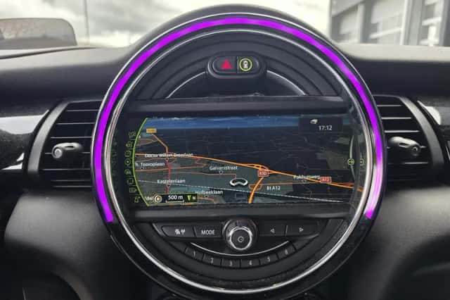 MINI Cooper S (2016) thumbnail 4