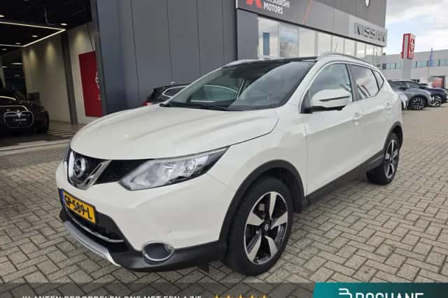 Nissan Qashqai (2015) thumbnail 1