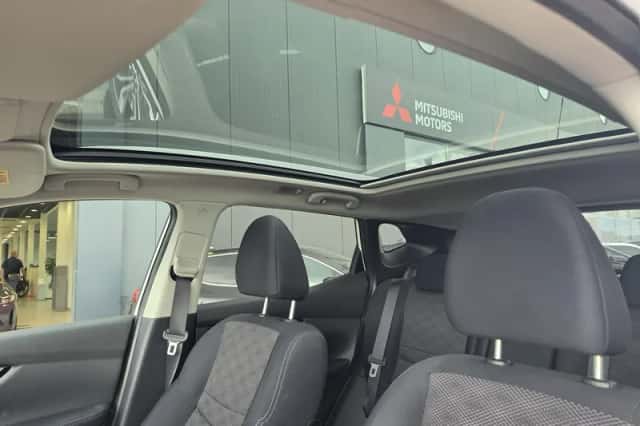 Nissan Qashqai (2015) thumbnail 4