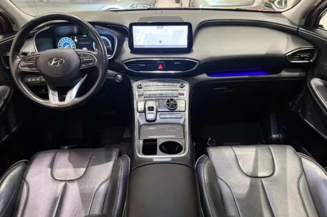 Hyundai Santa Fe (2021) thumbnail 3