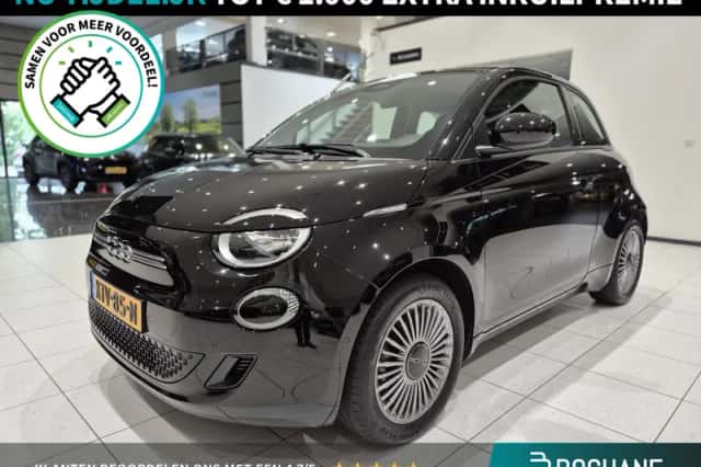 Fiat 500 (2023) thumbnail 1