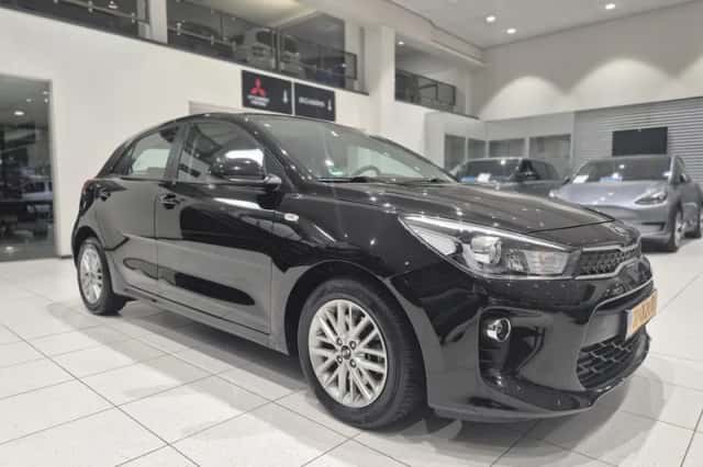 Kia Rio (2018) thumbnail 4