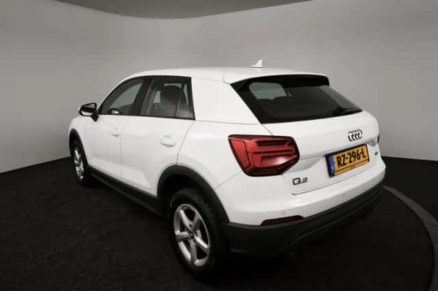 Audi Q2 (2017) thumbnail 6