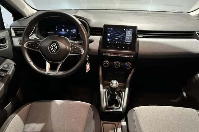 Renault Clio (2024) thumbnail 3