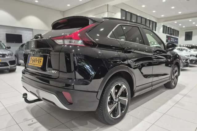 Mitsubishi Eclipse Cross (2022) thumbnail 2