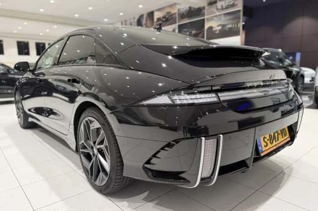 Hyundai Ioniq 6 (2023) thumbnail 6