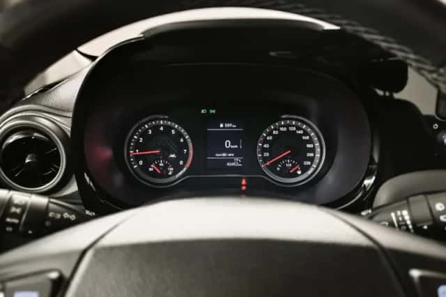 Hyundai i10 (2023) thumbnail 4