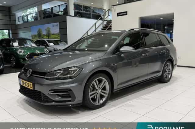 Volkswagen Golf (2019) thumbnail 1